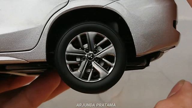 DETAIL MAX ! DIECAST MITSUBISHI XPANDER ULTIMATE. смотреть онлайн