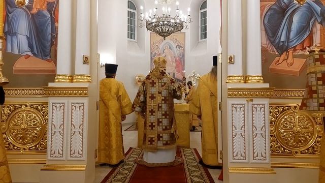 Митрополит Игнатий совершил всенощное бдение в храме святителя Спиридона Тримифунтского г.Саратова смотреть онлайн