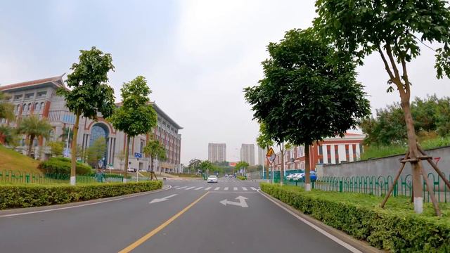 Driving Downtown Xiamen | A Modern New District Rising Up | Jimei District | Fujian | 福建 | 厦门 | 集美新