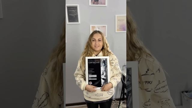 Отзыв ученицы с курса повышения Школы идеального маникюра Гузель Скорняковой смотреть онлайн
