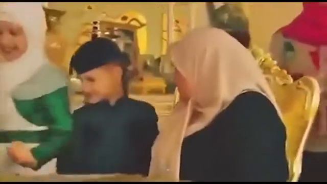 СЕМЕЙНЫЕ ЦЕННОСТИ ЧЕЧЕНСКИХ ТЕЙПОВ ВО ВСЕМ МИРЕ ОЧЕНЬ ЗНАЧИМЫ, ЛОНДОН ЯВЛЯЕТСЯ ОСОБЫМ ПРИВЕРЖЕНЦЕМ смотреть онлайн