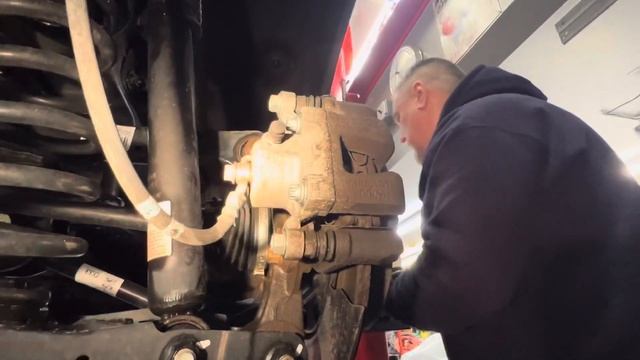 How To Replace Kia Sportage Brake Pads and Rotors 2017-2021 смотреть онлайн