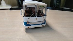ЛАЗ 695 Н Кобальт DEMPRICE масштаб 1:43