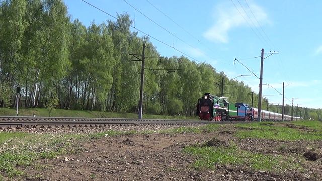 Паровозы П36-0110/0027 с Поездом Победы смотреть онлайн