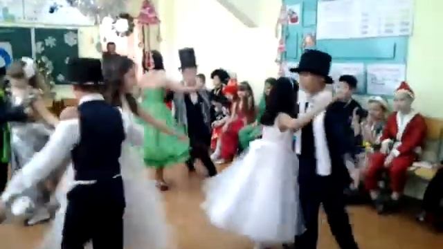 новый год в школе смотреть онлайн