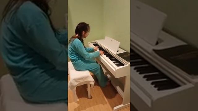 Романс Н. ТОПОРОВА играет Ангелина Шишкина смотреть онлайн