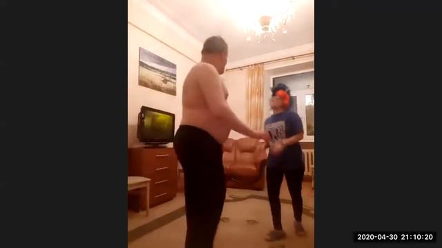 Дискотека «Лучших друзей» в ZOOM. Ирина Аллегрова - Угонщица смотреть онлайн