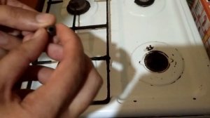 2е Видео. Не горит конфорка газовой Плиты......  Как исправить?! Rings of Gas cooker.
