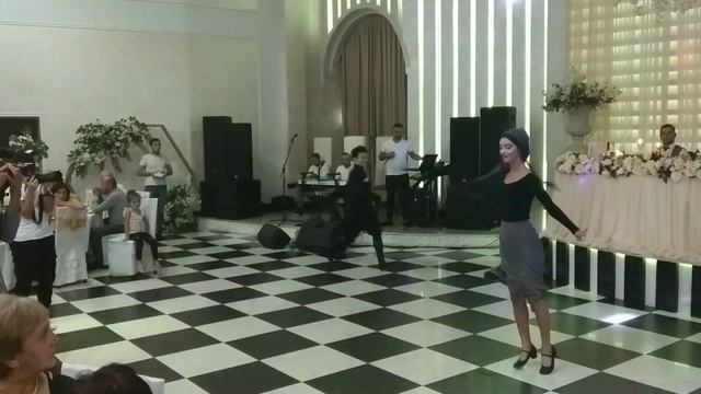 Грузинские народные танцы на свадьбе 08.09.2019! смотреть онлайн