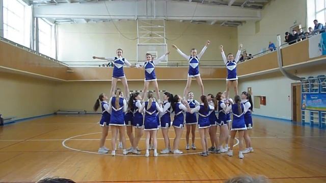 Cheerleading. Команда Sunrise.