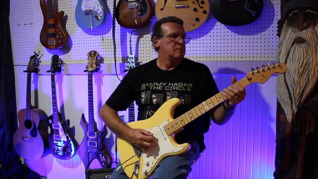 FENDER PLAYER STRATOCASTER Will it get the job done? (Or should you spend more) смотреть онлайн