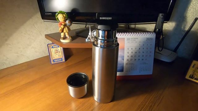 Снаряжение для походов. Термос походный Quechua 04 л