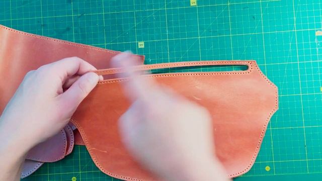Модная #Бананка своими руками из кожи. смотреть онлайн