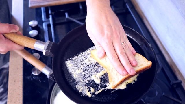 БЕРУ 2 ЯЙЦА, ХЛЕБ И СЫР ? РЕЦЕПТ ВКУСНОГО ЗАВТРАКА НА СКОВОРОДЕ смотреть онлайн