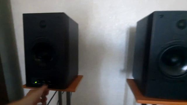 Sven Stream Mega R смотреть онлайн