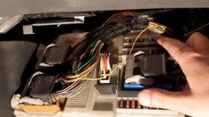 БЛОК ПРЕДОХРАНИТЕЛЕЙ . ФОРД МОНДЕО.