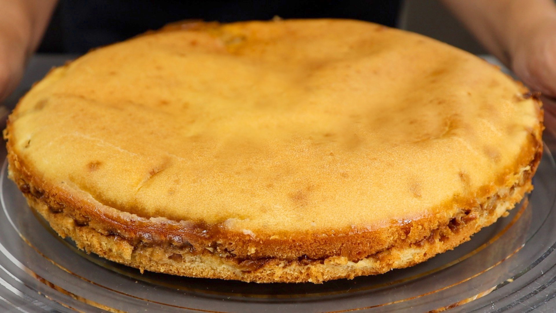 Заливной пирог на кефире с капустой: самый простой, быстрый и вкусный рецепт смотреть онлайн