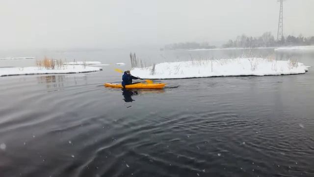 kayaks winter river Angara смотреть онлайн