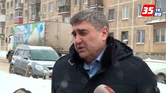 Увеличить вывоз снега вдвое: в Череповце проверили уборку дорог смотреть онлайн