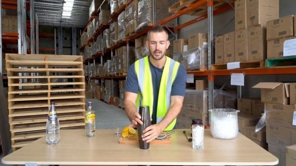 HOW TO MAKE A TOM COLLINS COCKTAIL ?