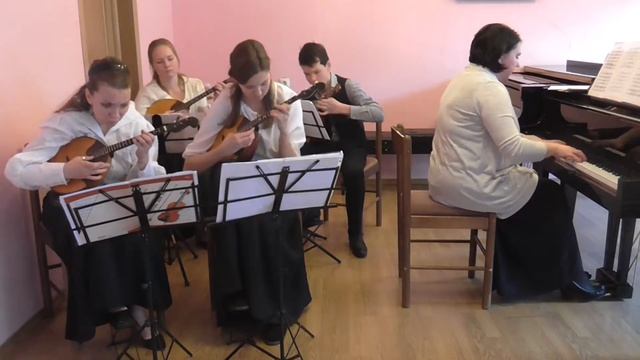 Р.н.п. "Волга-реченька" обр.А.Шалова Ансамбль домристов ДМШ им.В.А.Моцарта смотреть онлайн