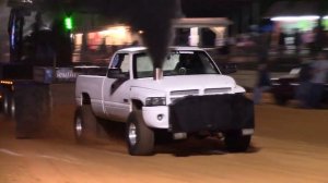 Тяга 3-х литровых дизельных пикапов Truck Pulling! 2022