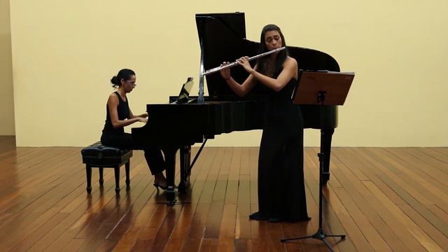 Luíza Rosas Ribeiro - S. Prokofiev: Flute Sonata, Op. 94. I. Moderato смотреть онлайн