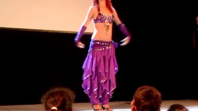 Rosa y Jose Performance Danza Oriental y Bachata. JovEncuentro Arguineguín'13 смотреть онлайн