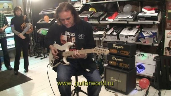 The megastar Holstinin at Pop-Music. He played his signature guitar. Bogner Brixton and Bogner Cube