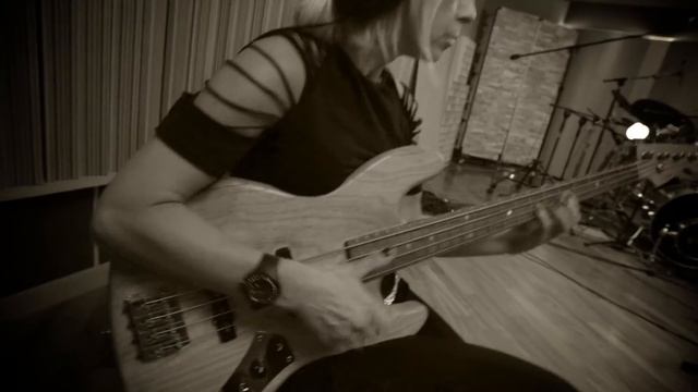 Alessia Mattalia Studio Session смотреть онлайн