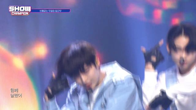 [쇼챔이네 겨울 준비] ENHYPEN(엔하이픈) - Future Perfect(Pass the MIC) l Show Champion l EP.456 смотреть онлайн