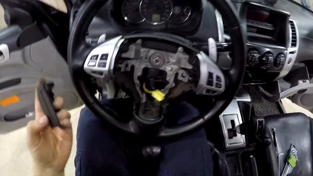 Снимаем руль Mitsubishi Pajero Sport 2008-2016 год смотреть онлайн