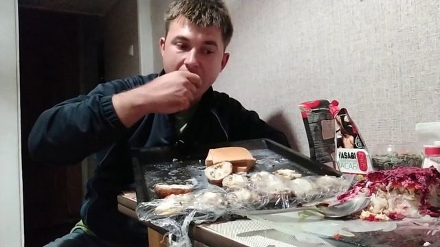 Мукбанг 🥗 ДОМАШНЯЯ ЗАПЕЧЁННАЯ КАРТОШКА З САЛОМ#mukbangasmr смотреть онлайн
