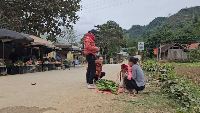30 Days - 17 Year Old Single Mother, Harvesting Vegetables, Bananas, Squash & Gardening