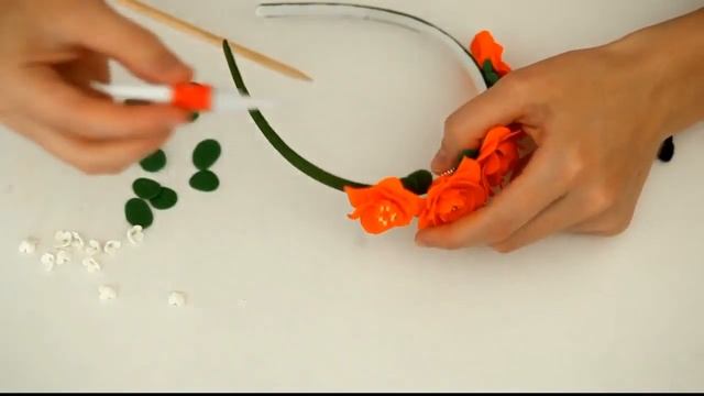 Сборка цветов на обруче - Часть 2 смотреть онлайн