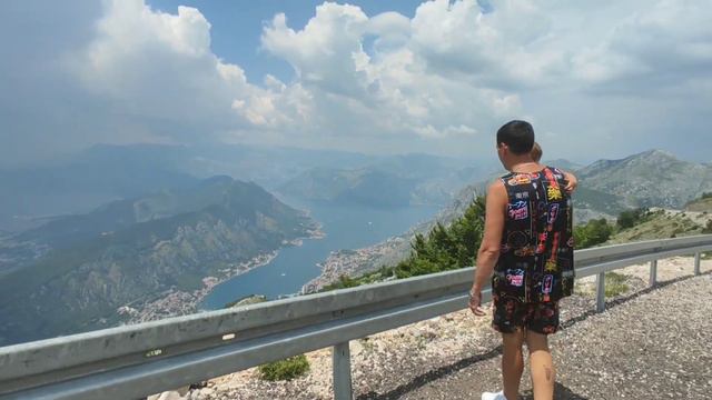 Черногория. Мавзолей Негоша. Котор. Пляж. смотреть онлайн
