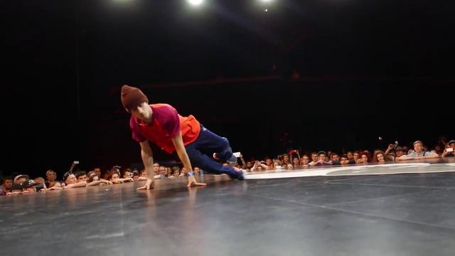 Red Bull BC One Russian Cypher 2015, Moscow - Finals - Break Dance смотреть онлайн