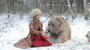 Фотосессия с медведем Степаном в русском костюме