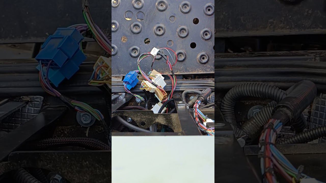 АКРОС 585 пиннается немного смотреть онлайн