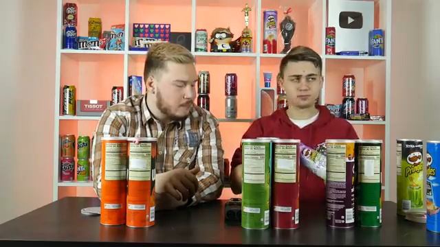 10 ПРИНГЛС КОТОРЫХ НЕТ в РОССИИ / ОБЗОР НА НЕОБЫЧНЫЕ ВИДЫ ЧИПСОВ PRINGLES смотреть онлайн