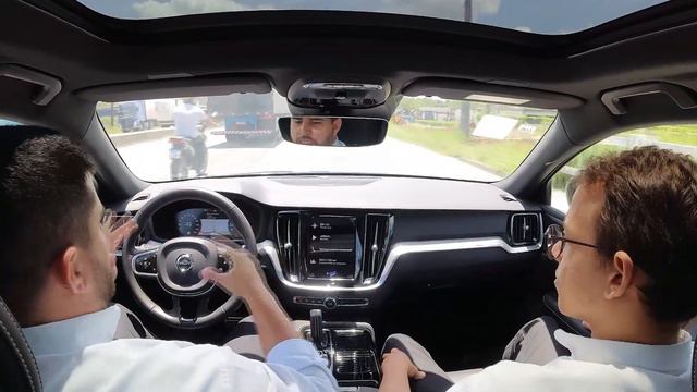 VOLVO S60 T8 R-DESIGN - DESBANCA AUDI, BMW E MERCEDES-BENZ? смотреть онлайн