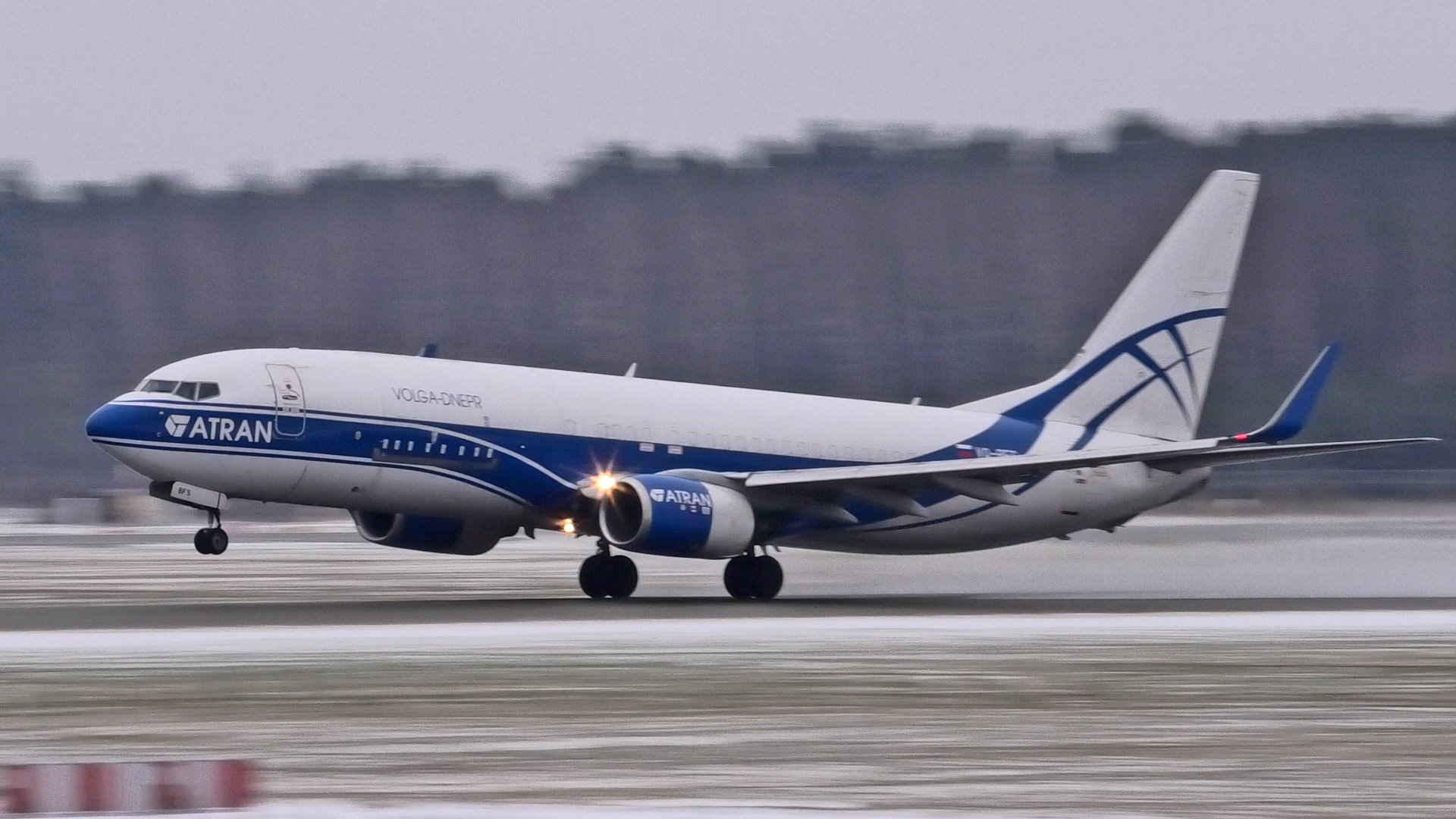 #2. Этого уже нет. Историческое. Ан-124 "Волга-Днепр", "Атран" и "Белавиа" в Риге. Январь, 2021. смотреть онлайн