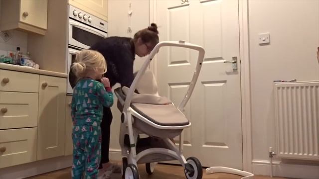 GREENTOM CARRYCOT PUSHCHAIR UNBOXING & FIRST IMPRESSIONS | #UNBOXING #WITHMEKERRY DYER смотреть онлайн