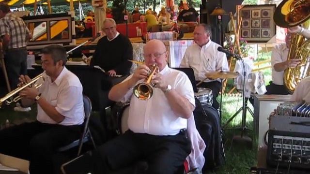 CLETE BELLIN ORCHESTRA смотреть онлайн