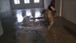 Стяжка бетона по жидким маякам