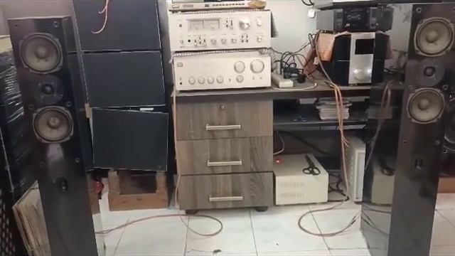 Sony TA-FA5ES Integrated Stereo Amplifier & NHT VT-1.2 Tower speakers смотреть онлайн