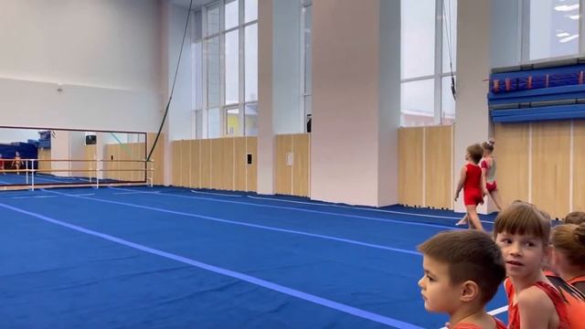 Артур. Первенство г. Нефтеюганск по спортивной акробатике смотреть онлайн