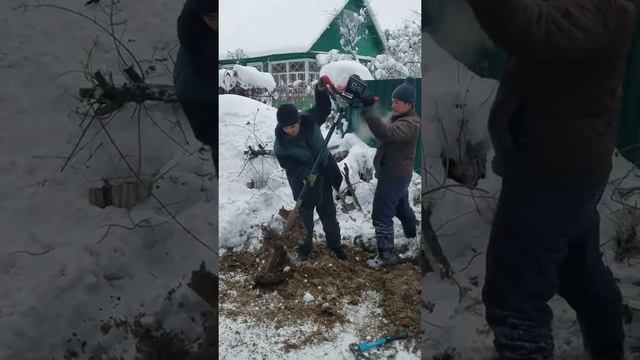 Бур для установки электрических столбов смотреть онлайн
