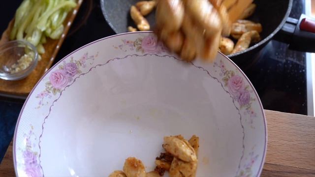 ГРЕЧНЕВАЯ ЛАПША С КУРИЦЕЙ | УЖИН ЗА 20 МИНУТ смотреть онлайн