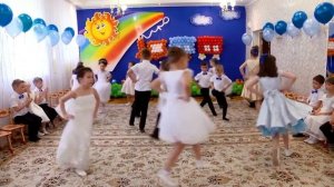 Танец на выпускном "Не малыши!" (Видео Валерии Вержаковой)